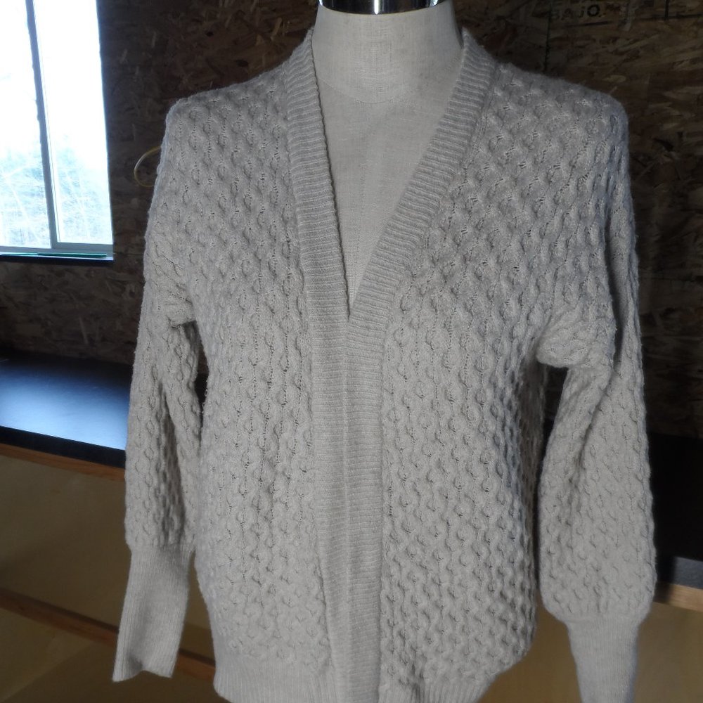 Universal Thread Women's Cream Open Front Cardigan Size Small Textured